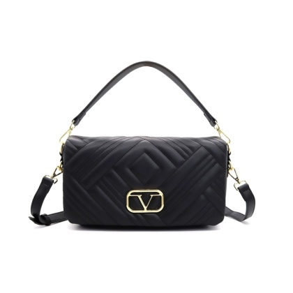 TOREBKA DAMSKA NA RAMIĘ CZARNA V ITALIA BY VERSACE 19.69 MARBELLA VT-205-BLK