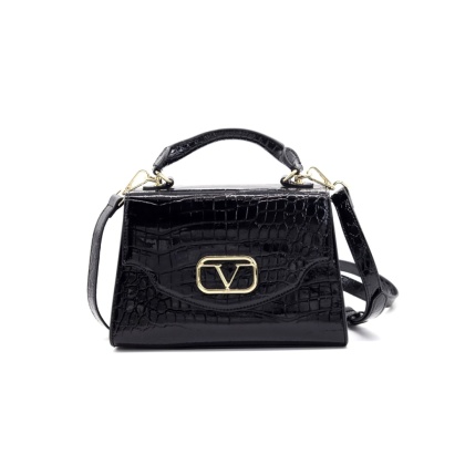 TOREBKA DAMSKA V ITALIA BY VERSACE 19.69 CANNES VC-208-BLK CZARNA